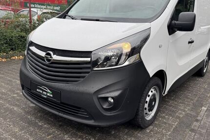Opel Vivaro 100.000 km 11.499 € Paderborn 33100