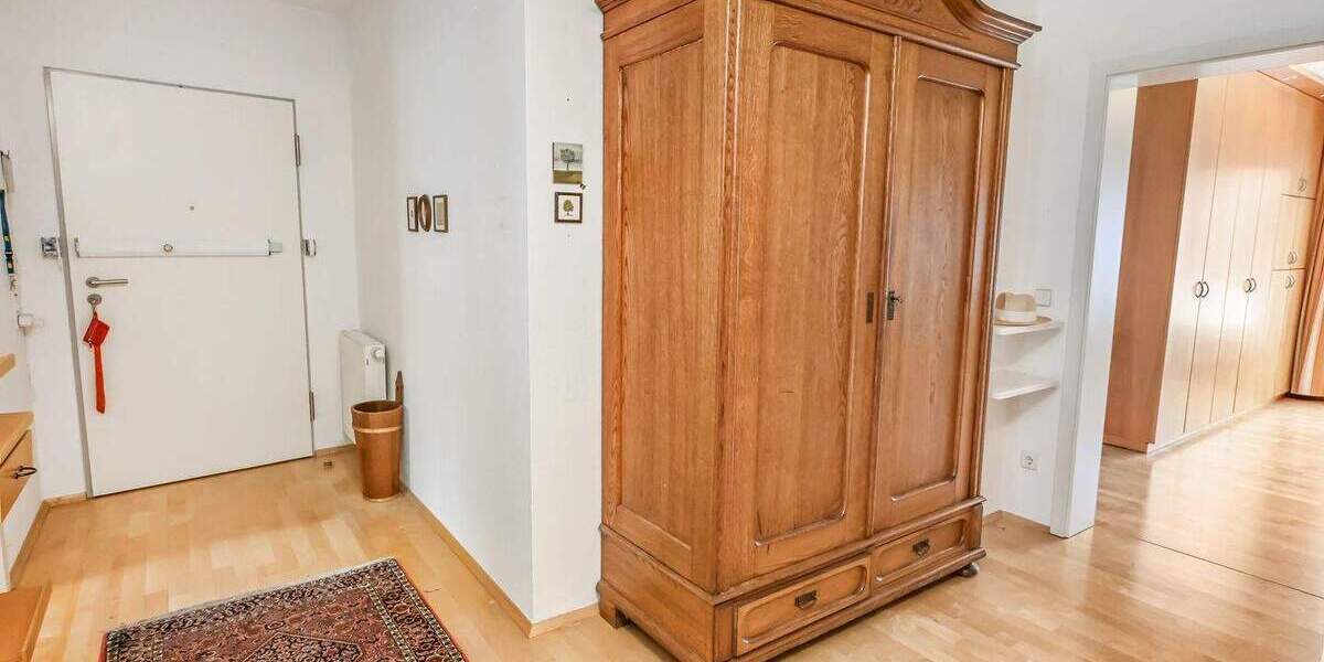 Etagenwohnung Gütersloh Innenstadt - 3 Zimmer, 143 m&sup2;, 495.000&euro; | Angebot:25687102