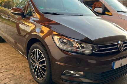 VW Touran 142.000 km 13.499 &euro; Bielefeld 33729