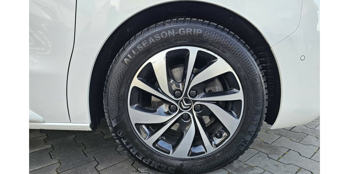 Citroen Spacetourer 2.0 Shine 8-Sitzer PANO LEDER NAVI 139.500 km 25.990 &euro; Löhne 32584