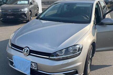 VW Golf 107.000 km 11.890 &euro; Detmold 32758