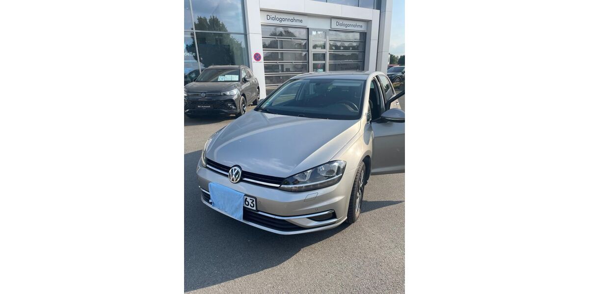 VW Golf 107.000 km 11.890 &euro; Detmold 32758