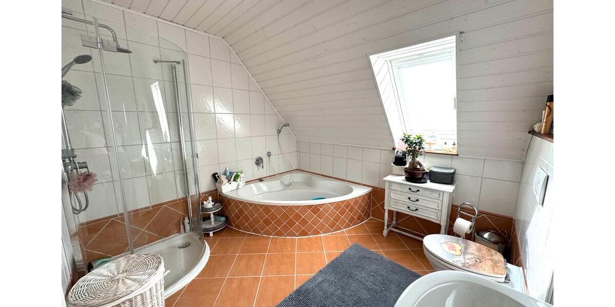 Einfamilienhaus Leopoldshöhe - 6 Zimmer, 126 m&sup2;, 550.000&euro; | Angebot:26799546
