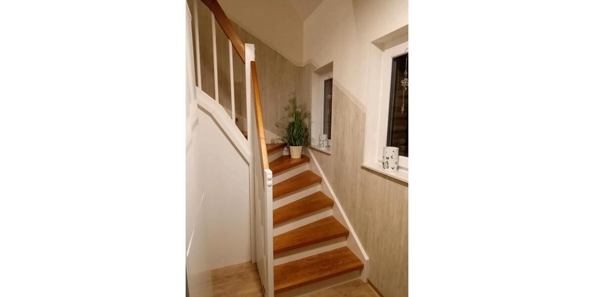 Einfamilienhaus Lage - 5 Zimmer, 132 m&sup2;, 395.000&euro; | Angebot:27003183