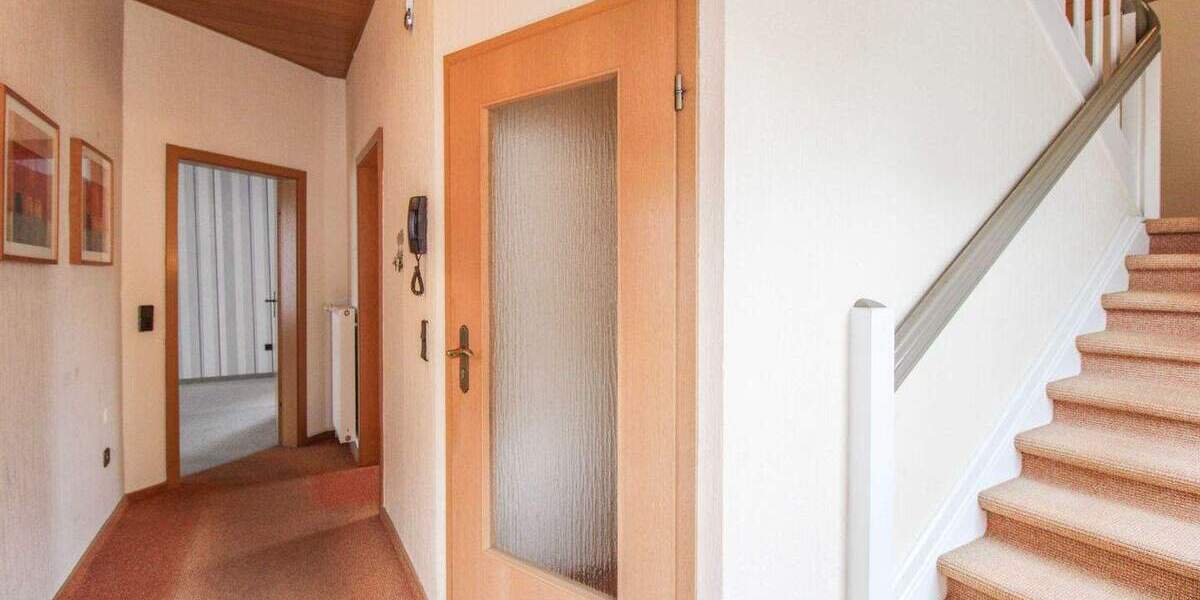 Einfamilienhaus Oerlinghausen - 8 Zimmer, 349.000&euro; | Angebot:25778249