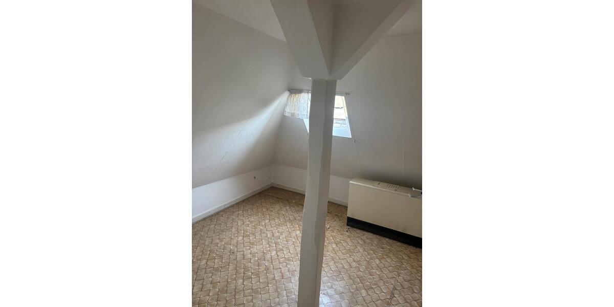 Mehrfamilienhaus, Wohnhaus Herford Falkendiek - 8 Zimmer, 170 m&sup2;, 210.000&euro; | Angebot:25452132