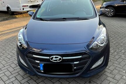 Hyundai i30 33.599 km 11.490 &euro; Bielefeld 33617