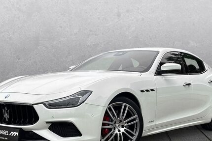 Maserati Ghibli 45.360 km 53.900 &euro; Bielefeld 33605