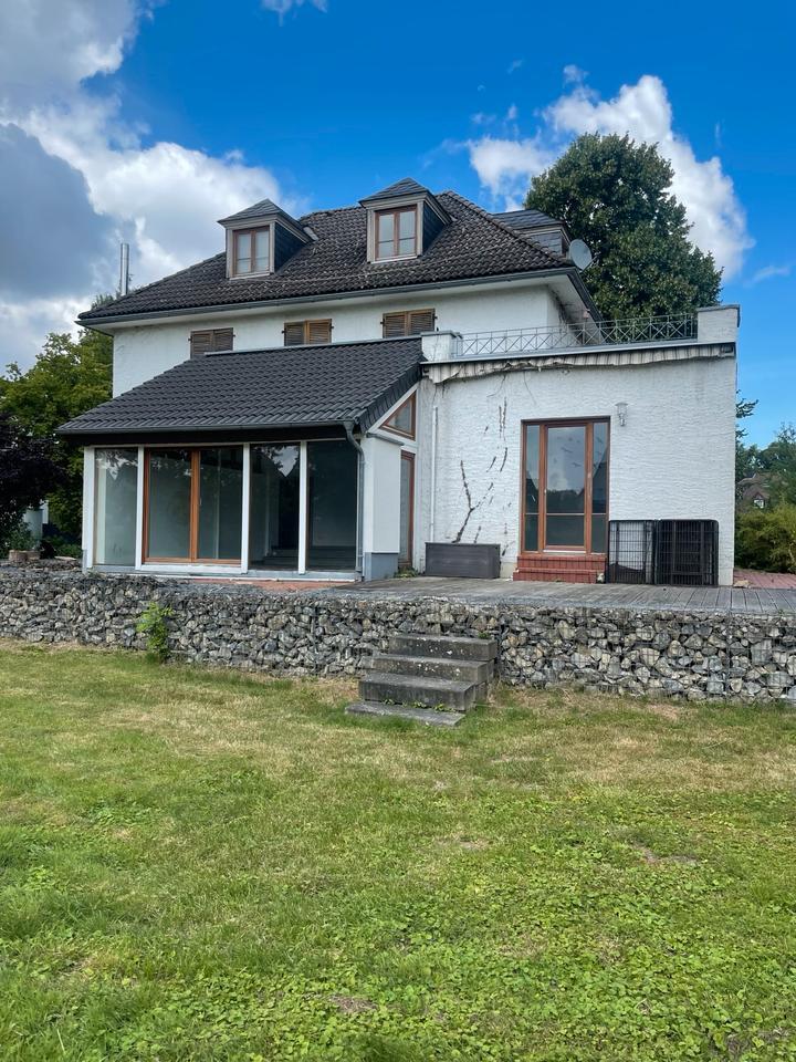 Einfamilienhaus mit großem Garten in ruhiger Lage zu vermieten