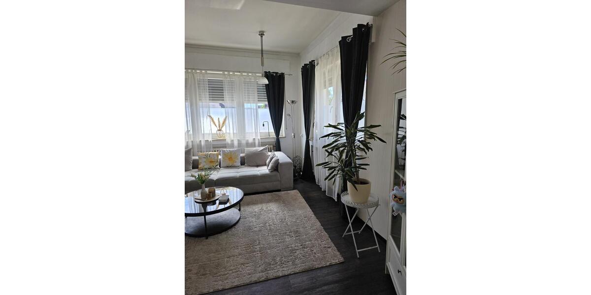 Erdgeschoßwohnung Bad Oeynhausen Rehme - 3 Zimmer, 100 m&sup2;, 1.045&euro; | Angebot:26705727