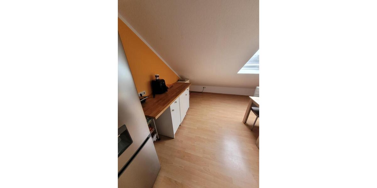 Dachgeschoßwohnung Detmold Hiddesen - 2 Zimmer, 65 m&sup2;, 670&euro; | Angebot:26301739