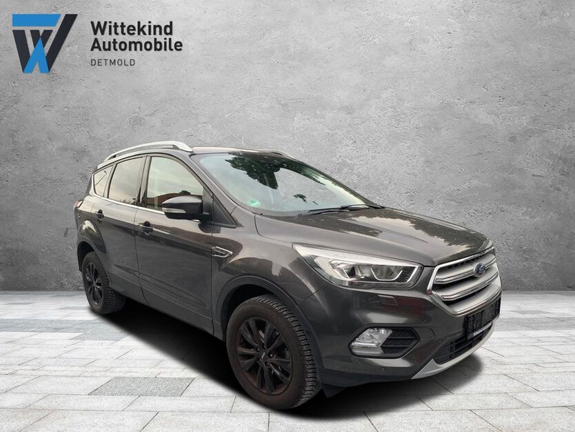 Ford Kuga 100.000 km 11.499 € Detmold 32758