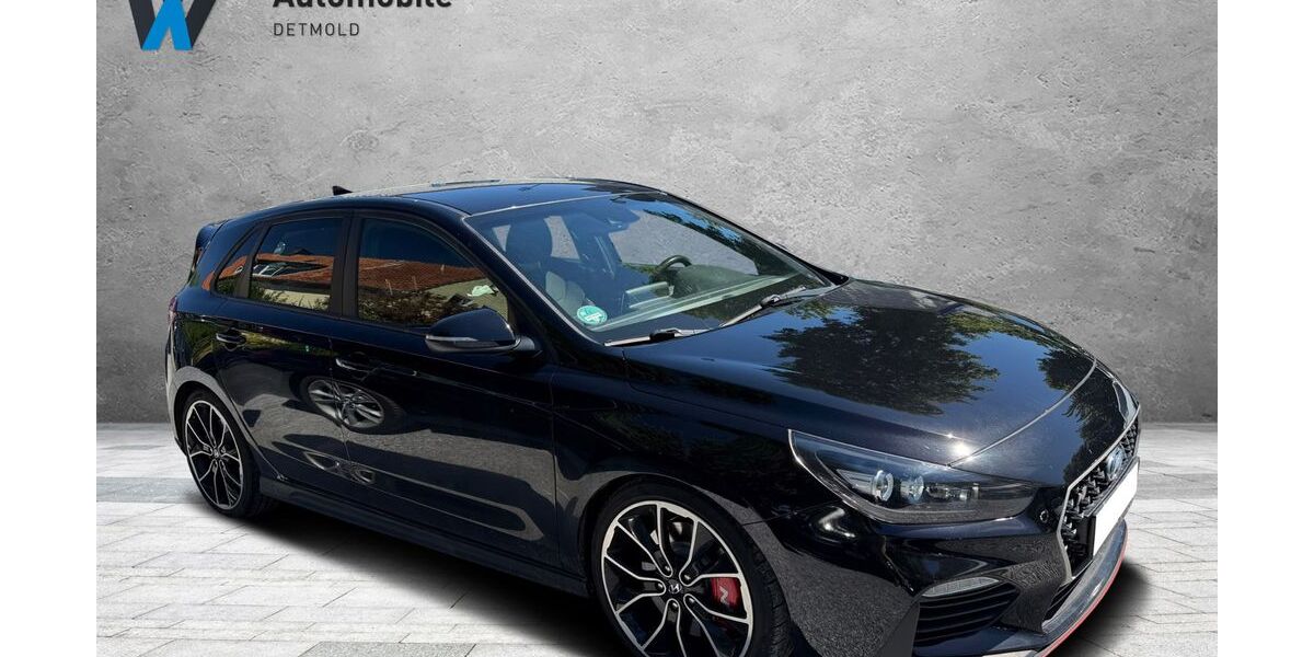 Hyundai i30 113.000 km 17.999 &euro; Detmold 32758