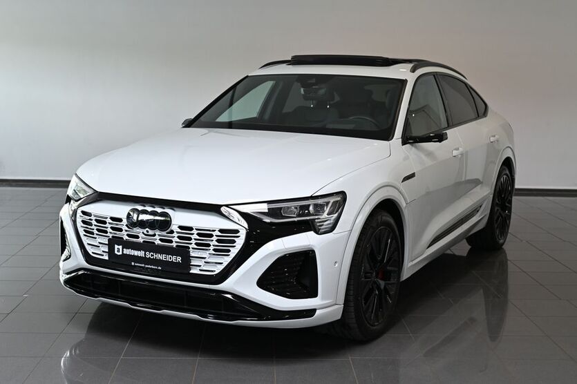 Audi Q8 e-tron 39.700 km 55.750 € Paderborn 33100