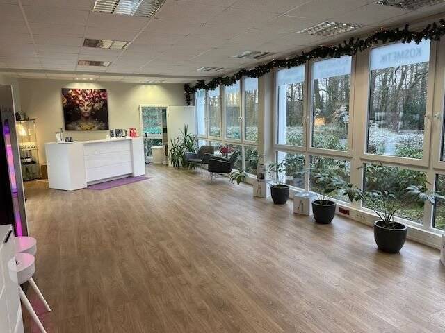 Gewerbeobjekt Steinhagen - 3 Zimmer, 120 m&sup2;, 1.200&euro; | Angebot:25703958