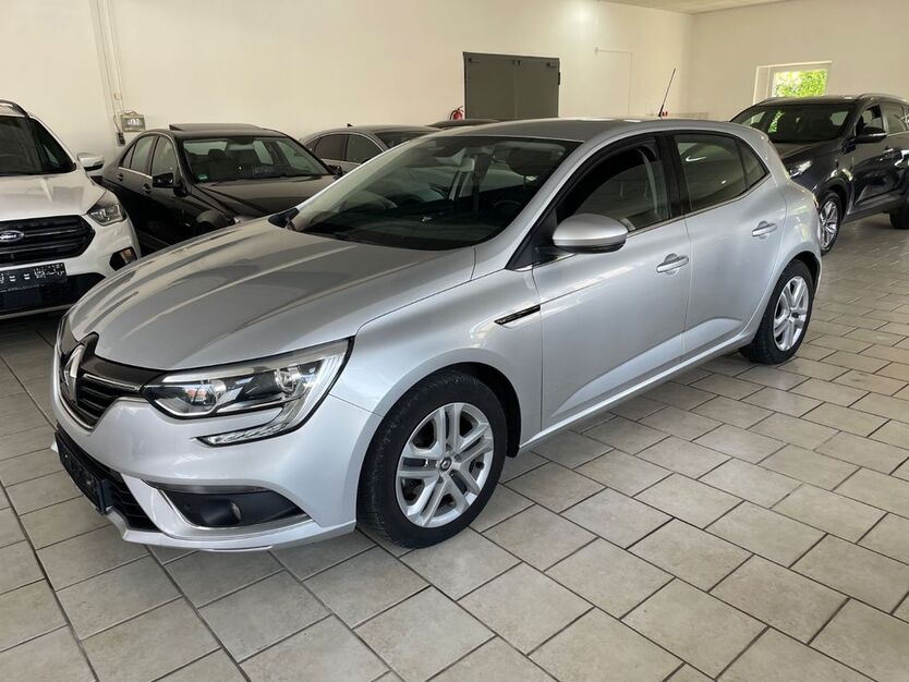 Renault Megane 67.000 km 10.650 € Detmold 32756