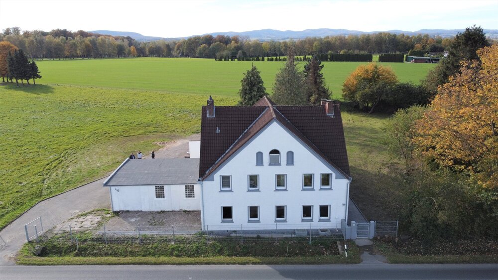 Ideal für Großfamilien! Gepflegtes 2 Familienhaus mit großem Grundstück ca. 2000 m² 9 zimmer