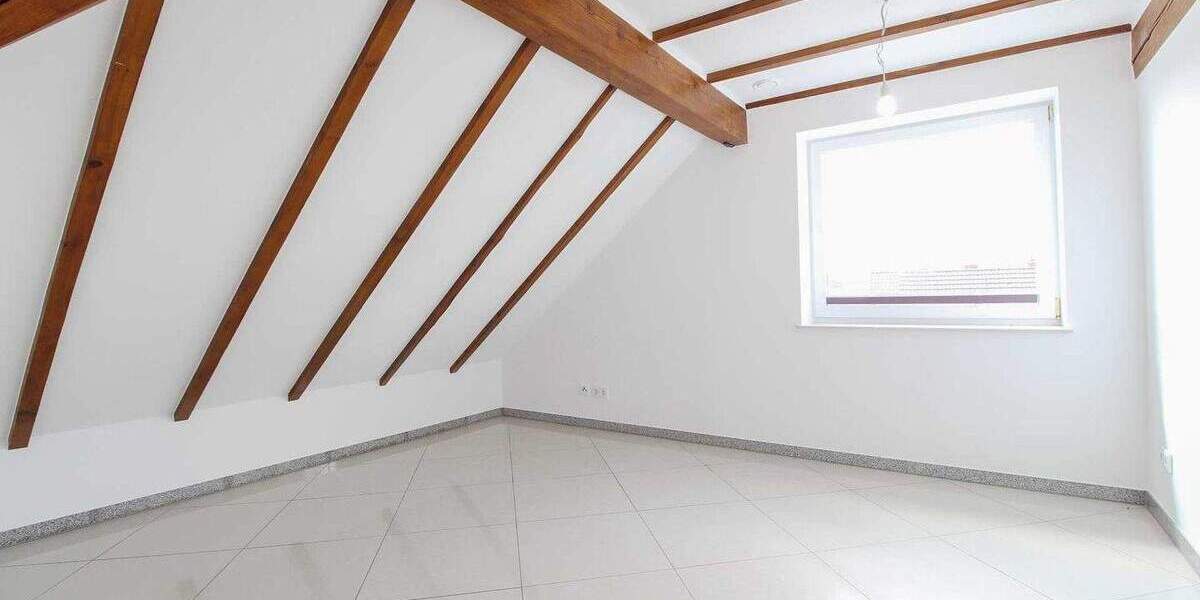 Kernsanierte Dachgeschosswohnung in Gütersloh - modern, effizient, ausgezeichnet 3 zimmer