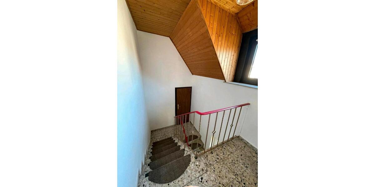 Dachgeschoßwohnung Hiddenhausen - 3 Zimmer, 70 m&sup2;, 153.000&euro; | Angebot:26407367