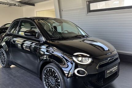 Fiat 500e 14.343 km 22.890 &euro; Bielefeld 33647