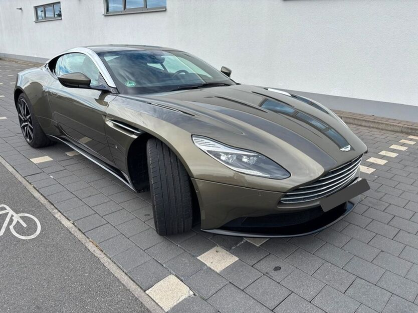 Aston Martin DB11 26.540 km 110.000 € Rietberg 33397