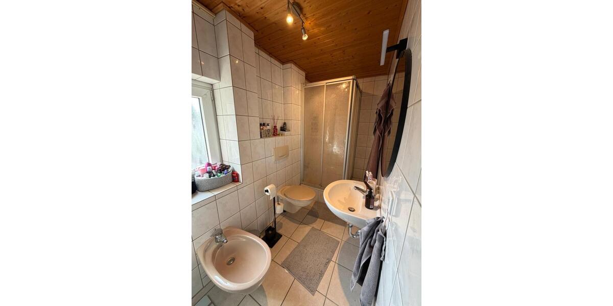 Etagenwohnung Oerlinghausen - 2 Zimmer, 80 m&sup2;, 1.000&euro; | Angebot:26168990