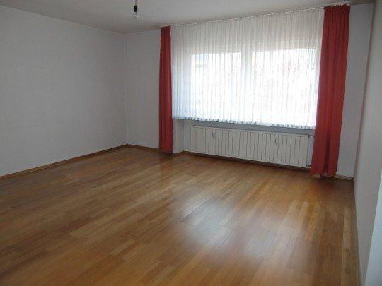 Erdgeschoßwohnung Bielefeld Heepen - 4 Zimmer, 96 m&sup2;, 910&euro; | Angebot:26066415