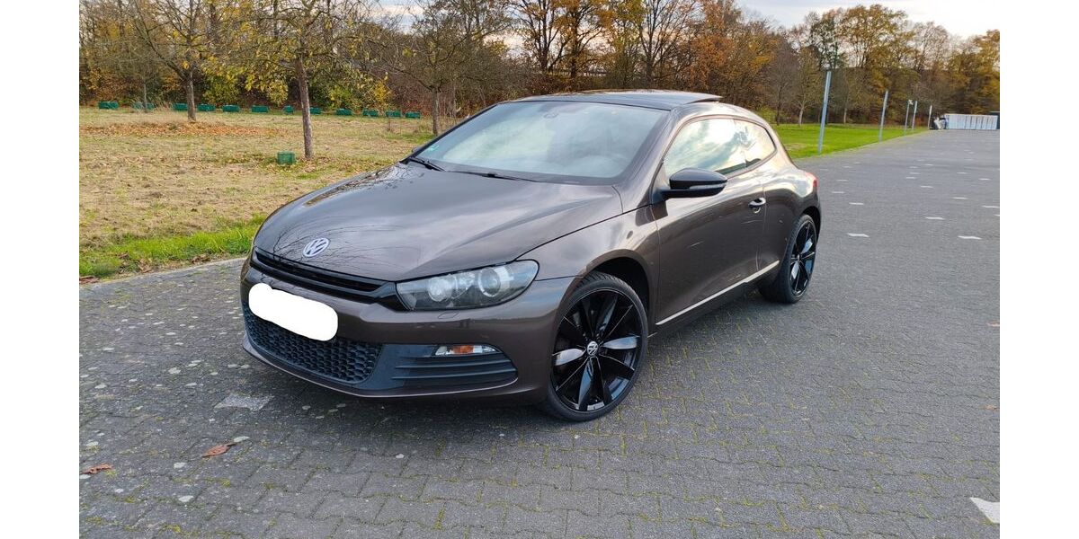 VW Scirocco 168.300 km 9.499 € Löhne 32584