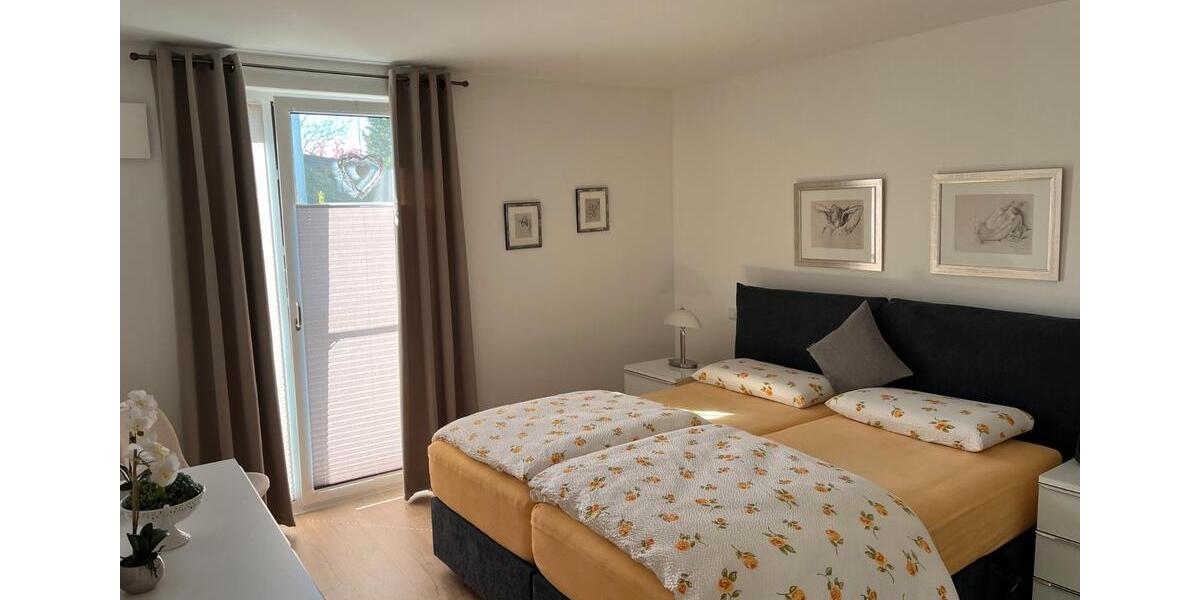 Erdgeschoßwohnung Lemgo - 3 Zimmer, 98 m&sup2;, 1.255&euro; | Angebot:26585771