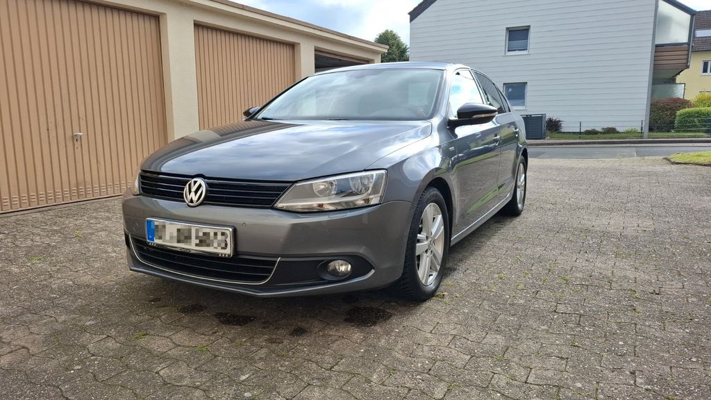 VW Jetta 187.000 km 4.150 &euro; Bielefeld 33605