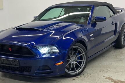 Ford Mustang 73.000 km 19.700 &euro; Lage 32791