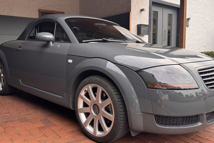 Audi TT 152.000 km 5.750 &euro; Rietberg 33397