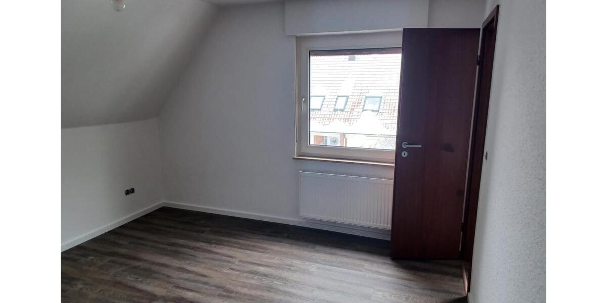 Einfamilienhaus Bad Salzuflen Ehrsen-Breden - 8 Zimmer, 124 m&sup2;, 285.000&euro; | Angebot:26718345