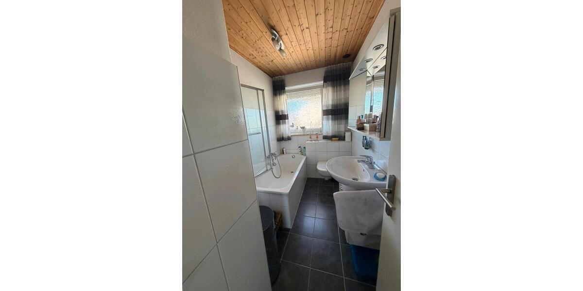 Etagenwohnung Bielefeld Jöllenbeck - 3 Zimmer, 72 m&sup2;, 165.000&euro; | Angebot:26763377