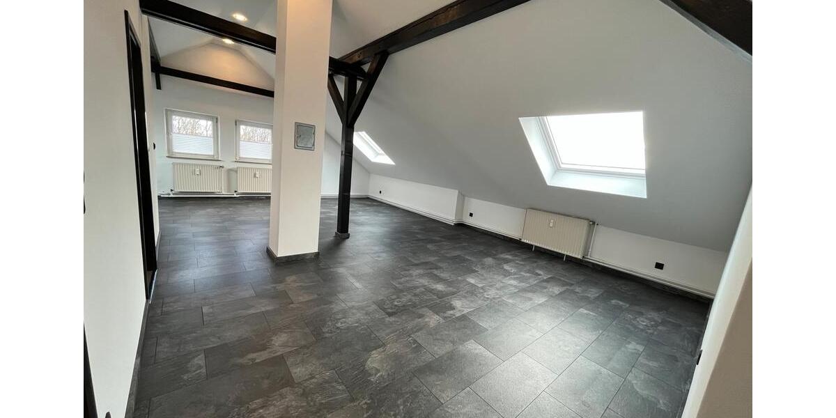 Dachgeschoßwohnung Bad Salzuflen Biemsen-Ahmsen - 2 Zimmer, 43 m&sup2;, 500&euro; | Angebot:26310409