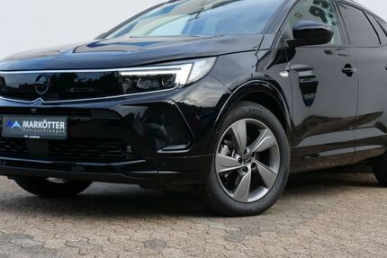 Opel Grandland (X) 8.451 km 25.490 € Bielefeld 33647