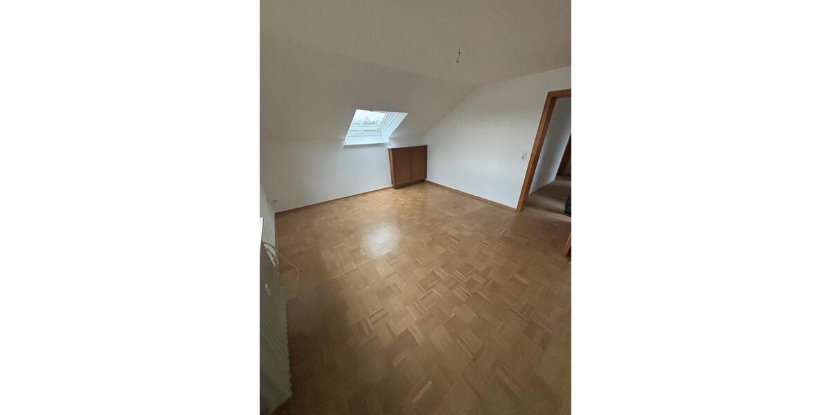 Dachgeschoßwohnung Versmold - 2.5 Zimmer, 48 m&sup2;, 554&euro; | Angebot:25782630