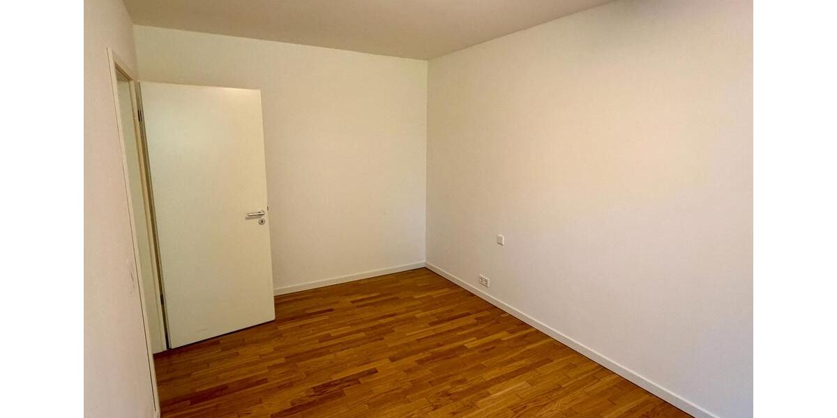 Erdgeschoßwohnung Bad Oeynhausen - 3 Zimmer, 105 m&sup2;, 1.390&euro; | Angebot:26689285
