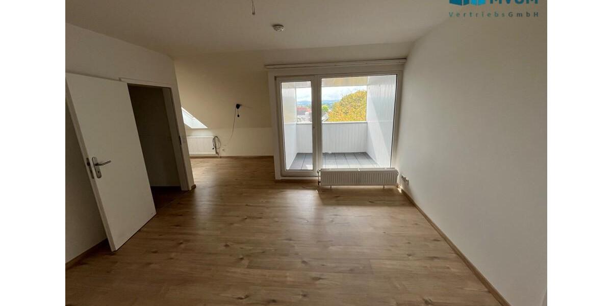 Etagenwohnung Lage - 3 Zimmer, 77 m&sup2;, 520&euro; | Angebot:26163730