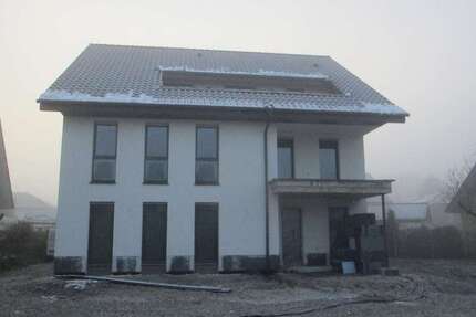 Haus zum Kaufen in Schloß Holte-Stukenbrock 2.150.000 € 547.37 m² 19 zimmer