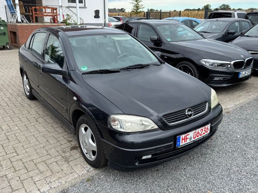 Opel Astra 141.000 km 2.500 € Löhne Mennighüffen 32584