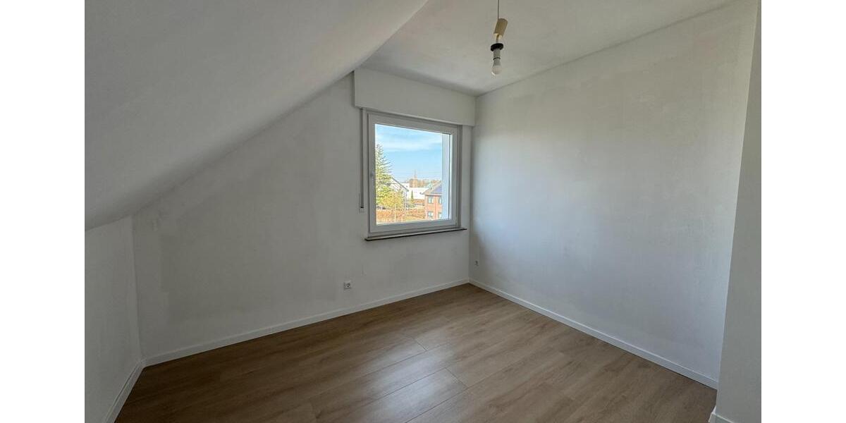 Dachgeschoßwohnung Gütersloh Avenwedde - 3.5 Zimmer, 78 m&sup2;, 780&euro; | Angebot:25384575