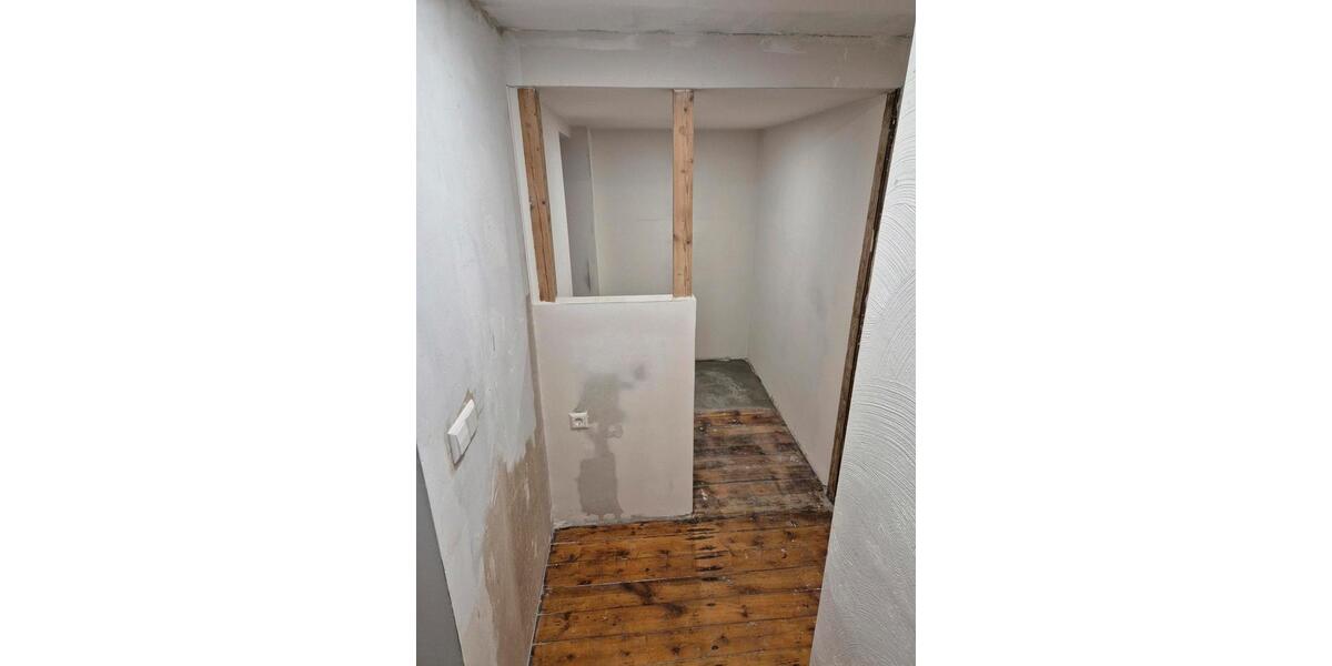 Großzügige Altbauwohnung mit Garten – sofort verfügbar 5 zimmer