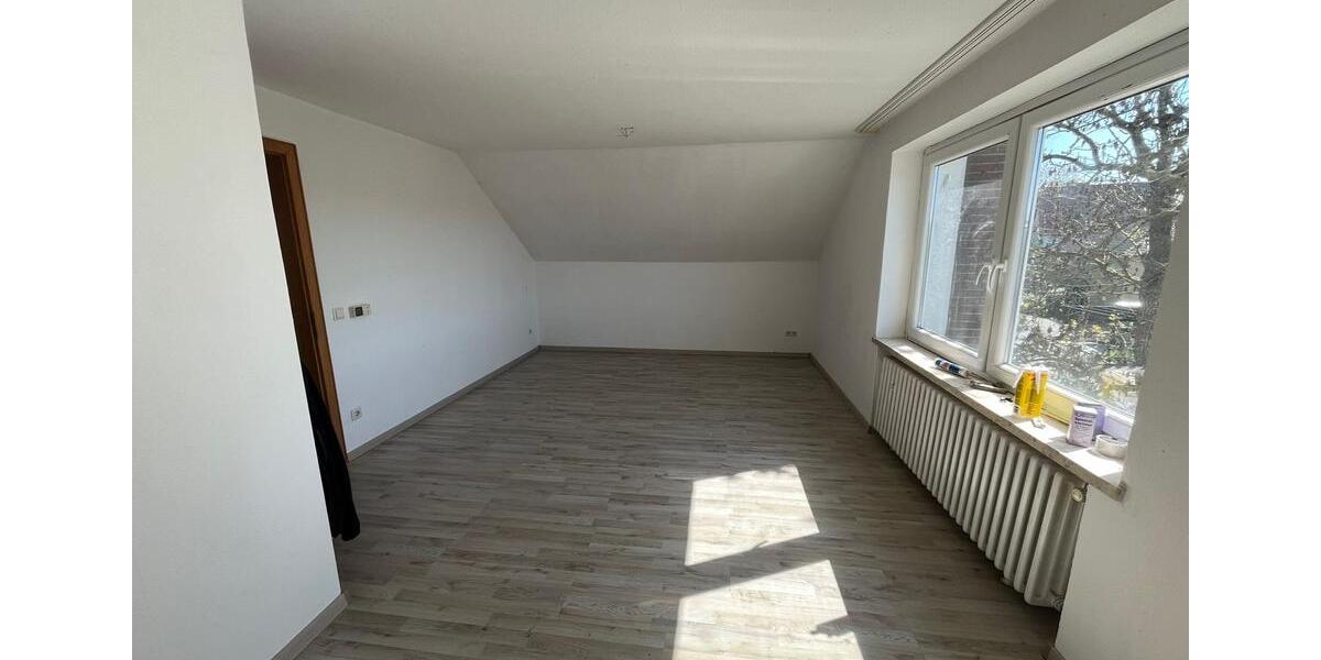 Dachgeschoßwohnung Vlotho - 1.5 Zimmer, 44 m&sup2;, 400&euro; | Angebot:26579736