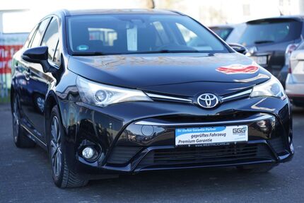 Toyota Avensis 198.211 km 7.600 &euro; Rheda-Wiedenbrück 33378
