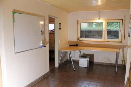 Vielseitiger Lager, Hobby- & Kreativraum im Souterrain - Elsen