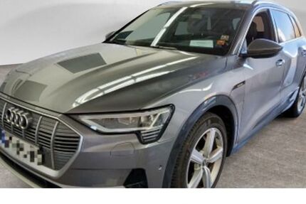 Audi e-tron 113.586 km 32.650 &euro; Detmold 32756