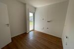 Bungalow Schloß Holte-Stukenbrock Stukenbrock - 5 Zimmer, 140 m&sup2;, 1.550&euro; | Angebot:26318920