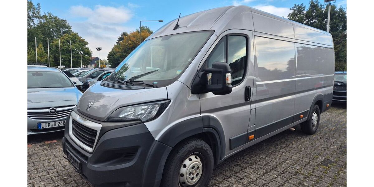 Peugeot Boxer 272.000 km 9.900 € Detmold 32756