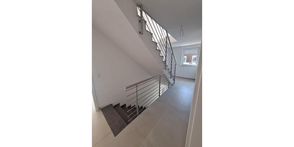 Doppelhaushälfte Herford Diebrock - 6 Zimmer, 207 m&sup2;, 2.075&euro; | Angebot:26314334